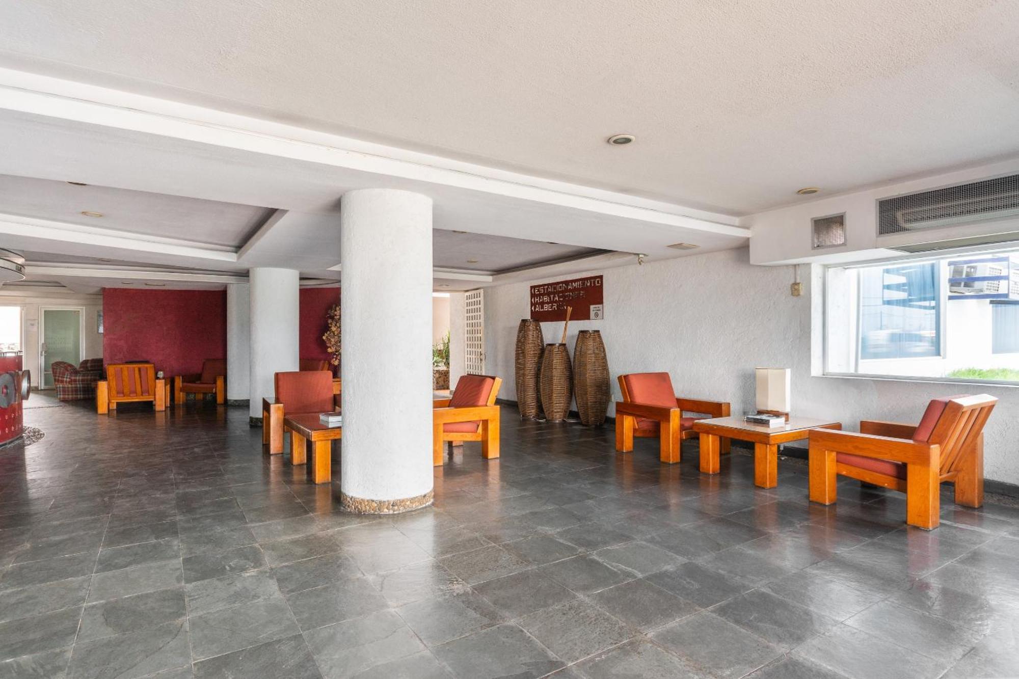 Oyo Hotel Casa Blanca Martínez de La Torre Exteriér fotografie